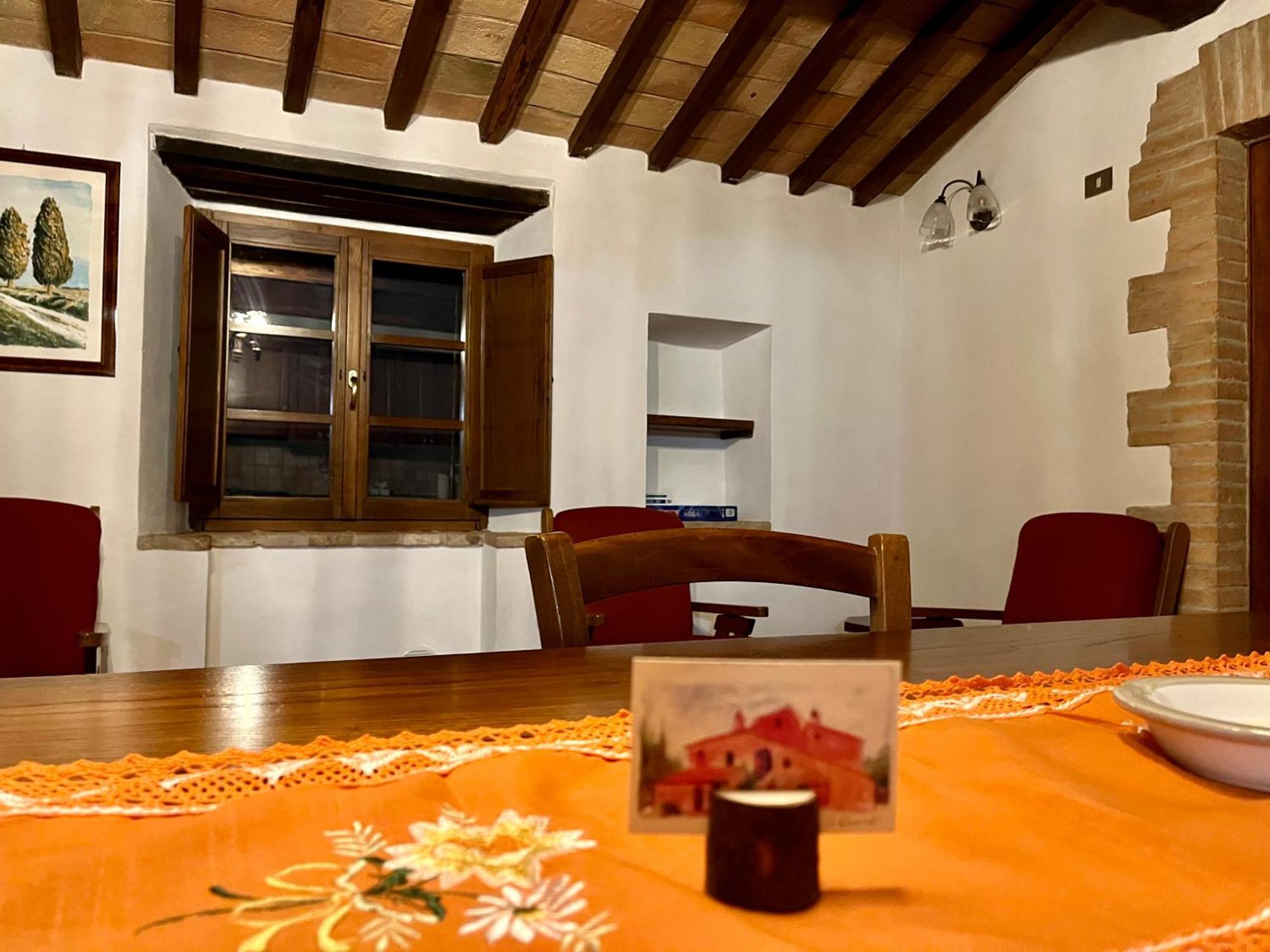 Agriturismo Le Querciole In Val D'Orcia Bagno Vignoni Rom bilde